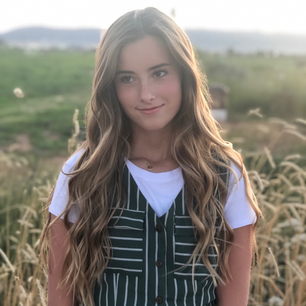 Meet your Posher, Chloe